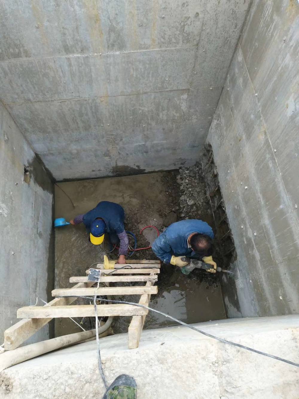 德州临邑县水池堵漏